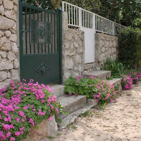 Apartament By The Sea Grebastica, Sibenik - 8333 *