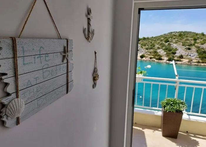 By The Sea Grebastica, Sibenik - 8333 Grebaštica